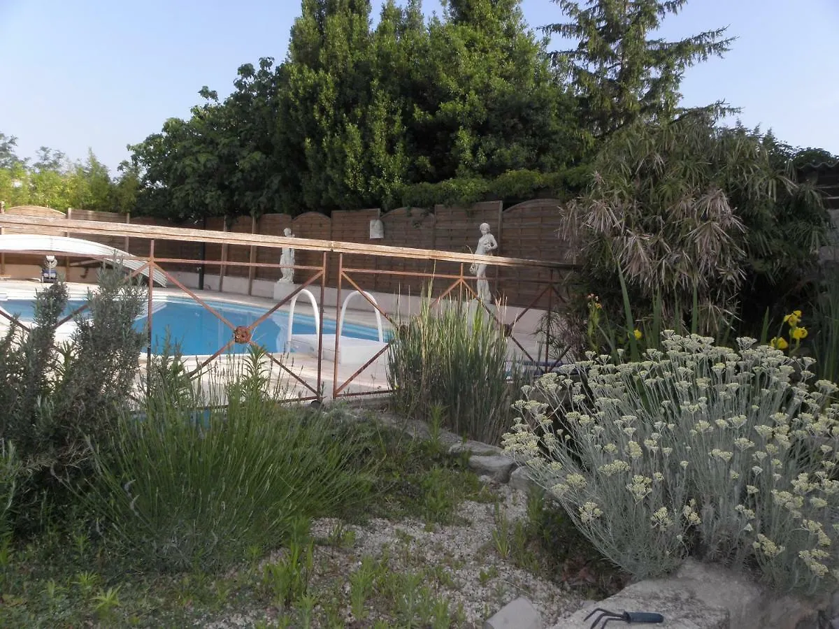 Provence Roulottes Hotel Barbentane Campsite