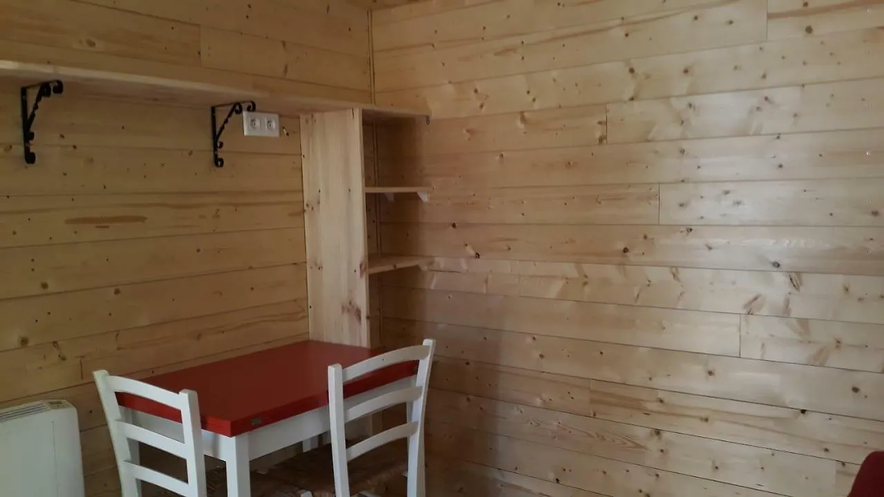 Camping Provence Roulottes Hotel Barbentane