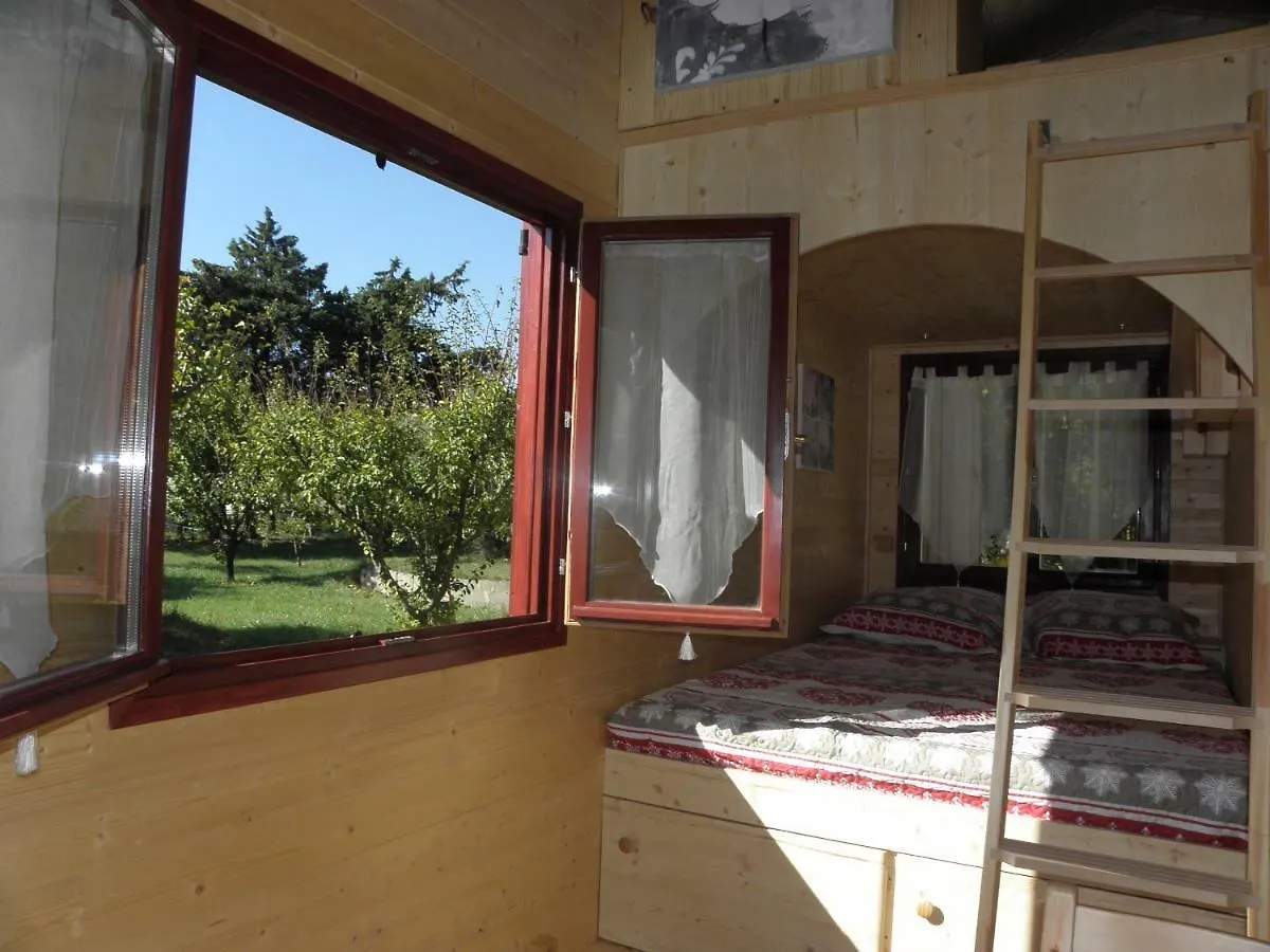 Camping Provence Roulottes Hotel Barbentane